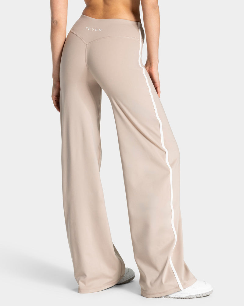 Pantalon à jambe droite standard Soft « Cappuccino »